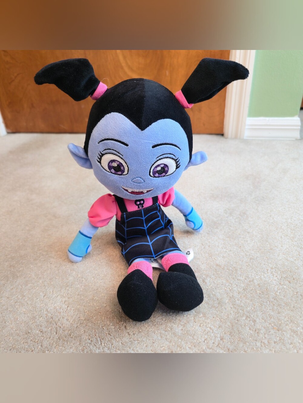 Disney Monster Movie Magic Vamparina Plush Doll 15”(B-Z3)